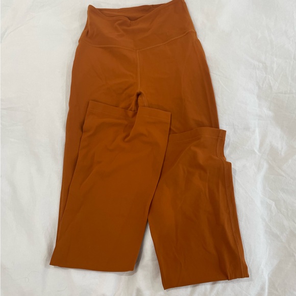 Lululemon High Waisted Groove Pant - Picture 1 of 2
